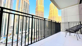 Luxury 2bedrooms at Boulevard Crescent, Dubai